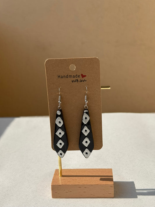 Dynamic Earrings